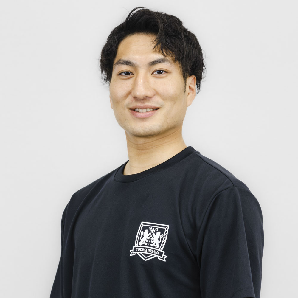 上田　智也